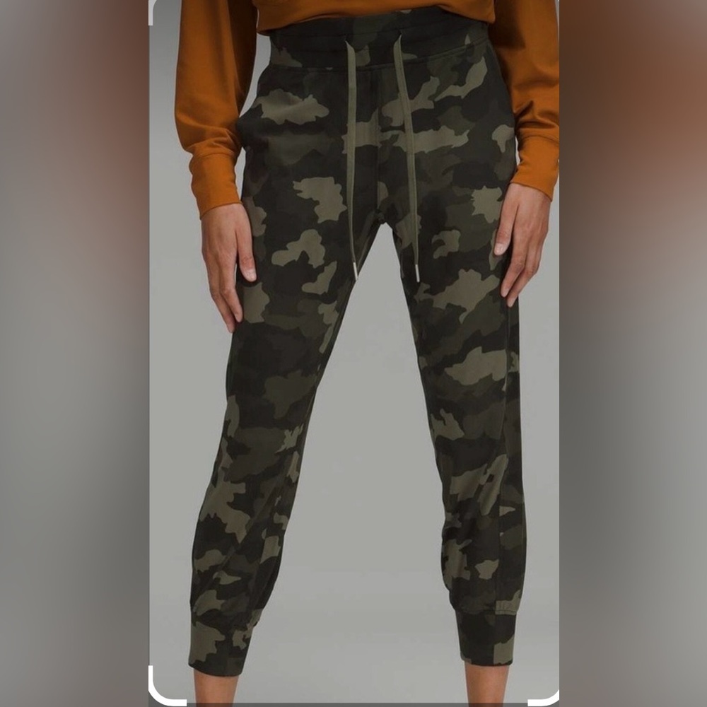 Lululemon Ready to Rulu Jogger